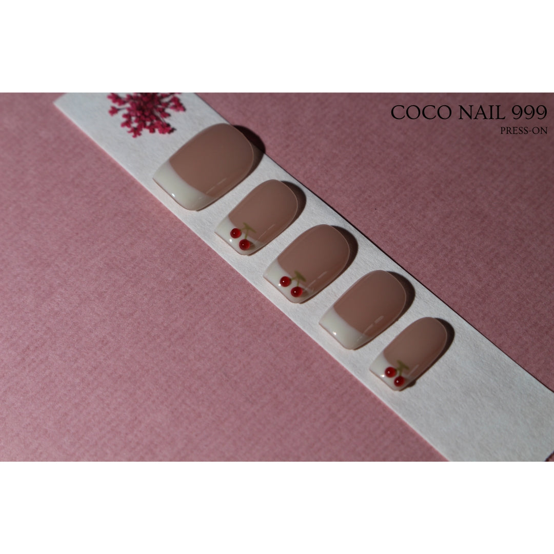 N°F17 – Cherry French | COCO NAIL 999 Press-On Nails