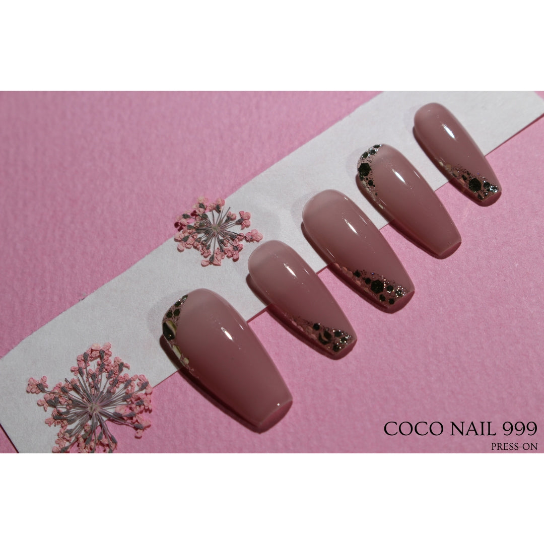 N°80 – Blush Luxe | COCO NAIL 999 Press-On Nails