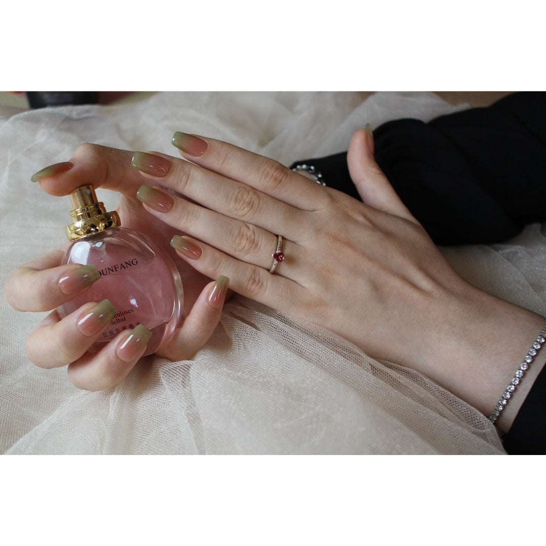 🌿 N°2-1 - Sage Ombre Squoval Press-On Nails