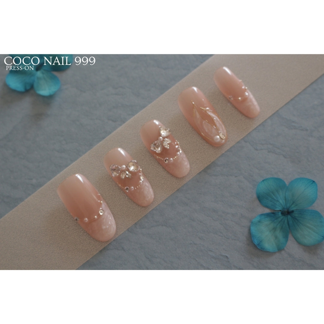 💎 N°78 – Luxe Nude Oval Long Press-On Nails