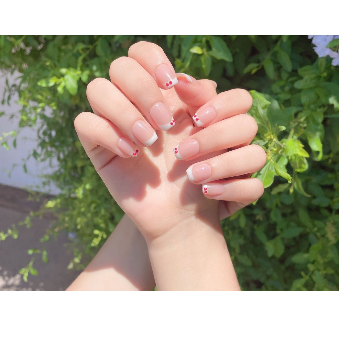 N°F17 – Cherry French | COCO NAIL 999 Press-On Nails