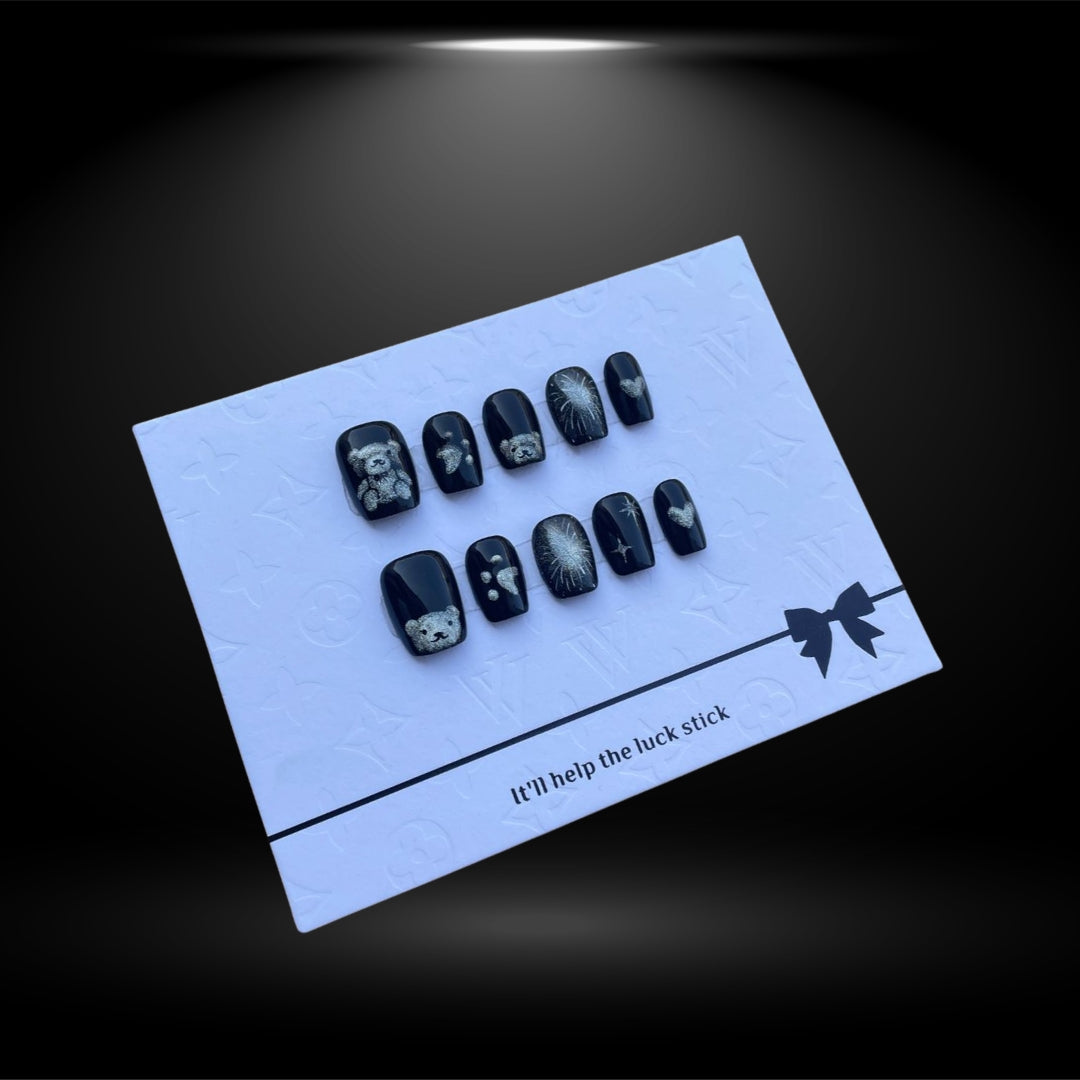 Square Black Press-On Nails with Silver Bear Design 14mm #N°A140