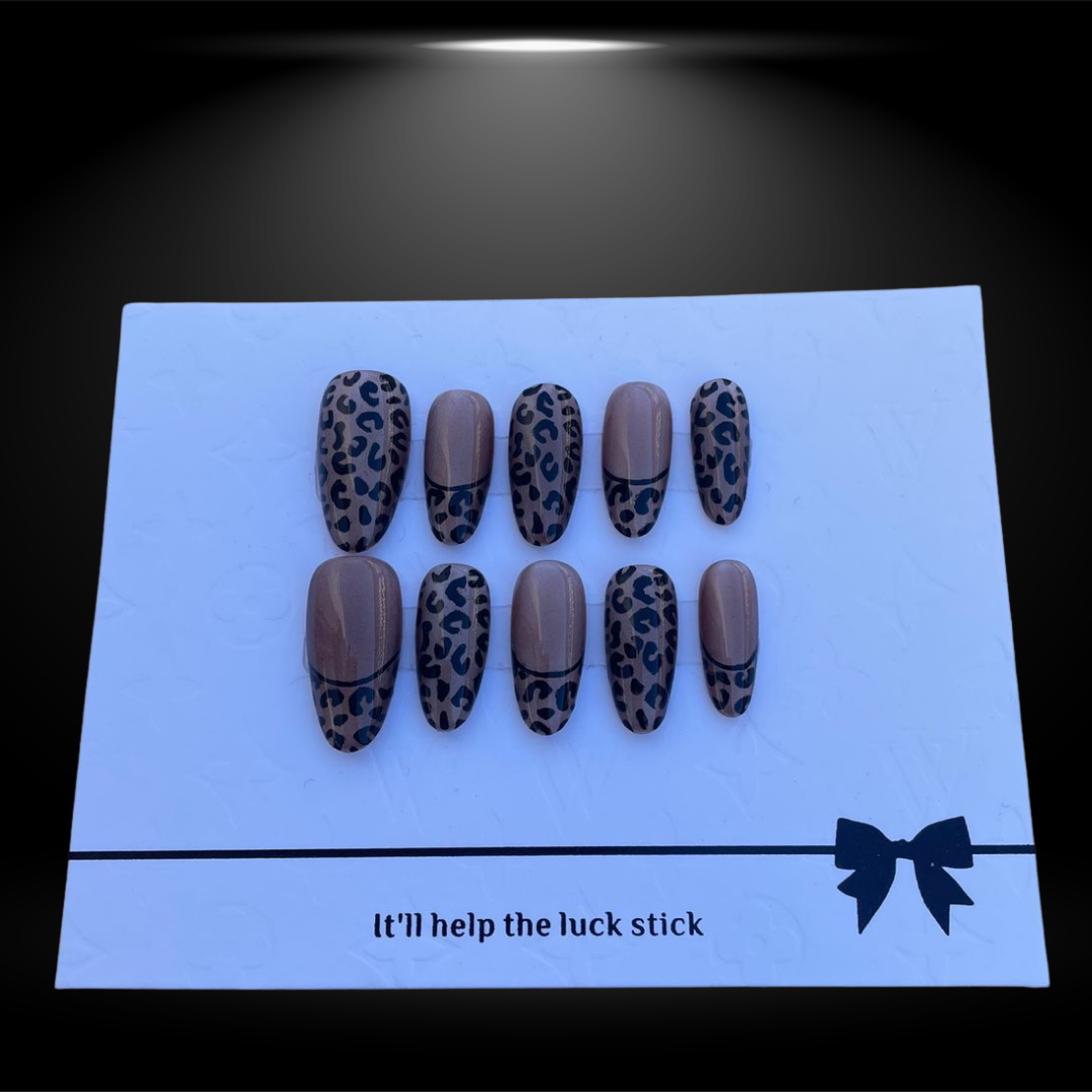 Handmade Almond Leopard Press-On Nails - 22mm