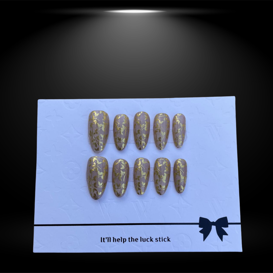 Handmade Almond Press-On Nails with Gold Flowers - Chenies Style - 22mm